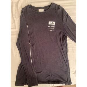 Cotton On NY/LA Charcoal Gray LongSleeve in Size M
